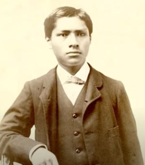 Black and white photo of Carlos Montezuma around the time that he was a student at Illinois.